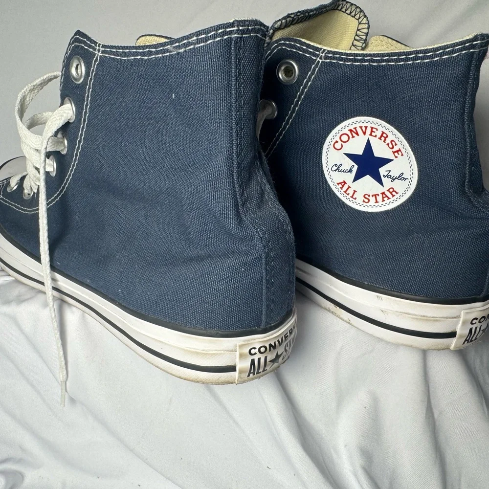 Converse Chuck Taylor All Star Canvas Hi Top Unisex sneakers Men’s 9/ women’s 11 - Picture 2 of 10